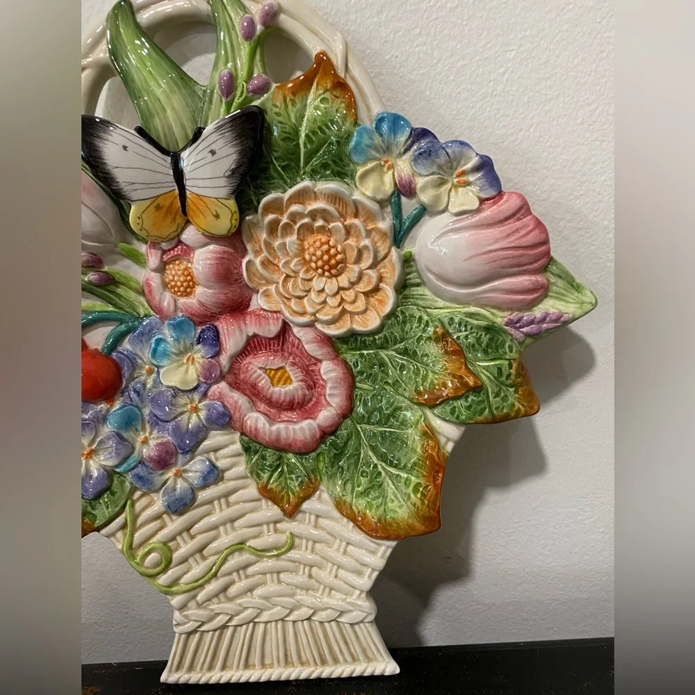 Fitz and Floyd Floral Basket Wall Plaque in White, Green, Pink, Yellow and Blue